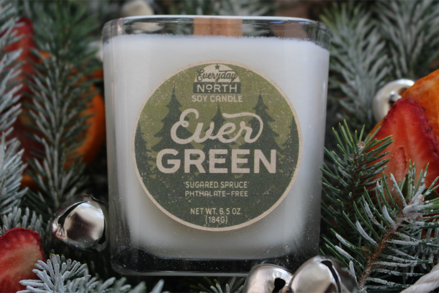 Everyday North Wood Wick Soy Candle. Evergreen. Sugared Spruce. Phthalate Free. 6.5 oz. 184 grams. Decor Surrounding Undyed Soy Wax Candle in Cube Glass Jar.